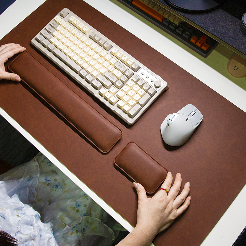 Tapete de Mesa Impermeável em  - Keyboard Wrist Pad Leather avaliação e preço