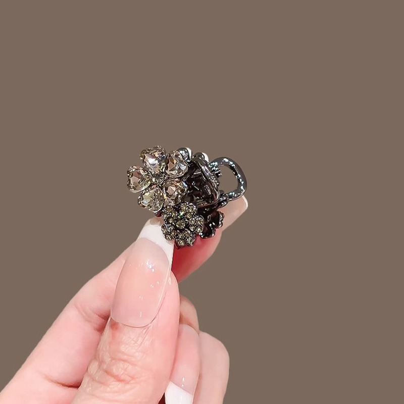 Requintado strass flor pequeno - Hi Tech Accessories avaliação e preço