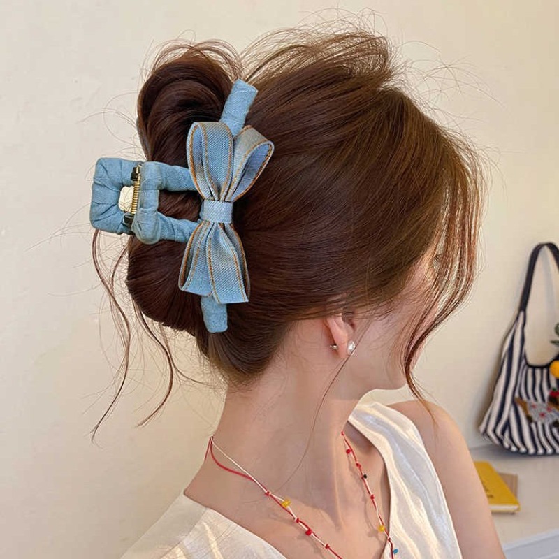 Grampo de garra de cabelo com  - Hi Tech Accessories avaliação e preço